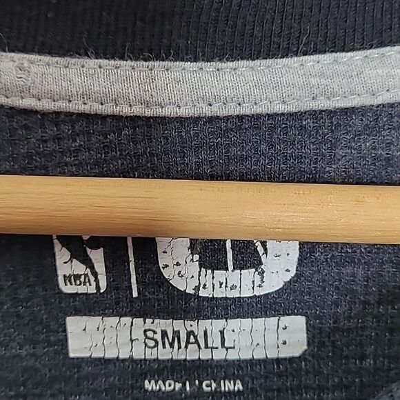 Chicago Bulls Thermal Long Sleeve Shirt Size Small - Picture 3 of 5